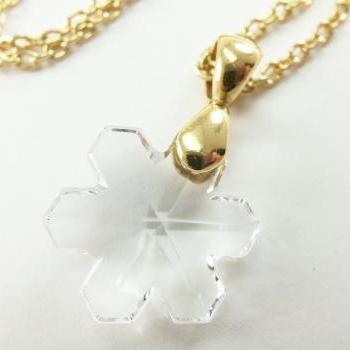 Gold Snowflake Necklace Cl..